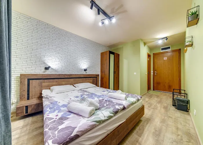 Two Cozy Mint In Grand By Flat Manager